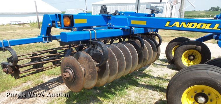 image for item FM9707 Landoll 7410-14 tandem disk