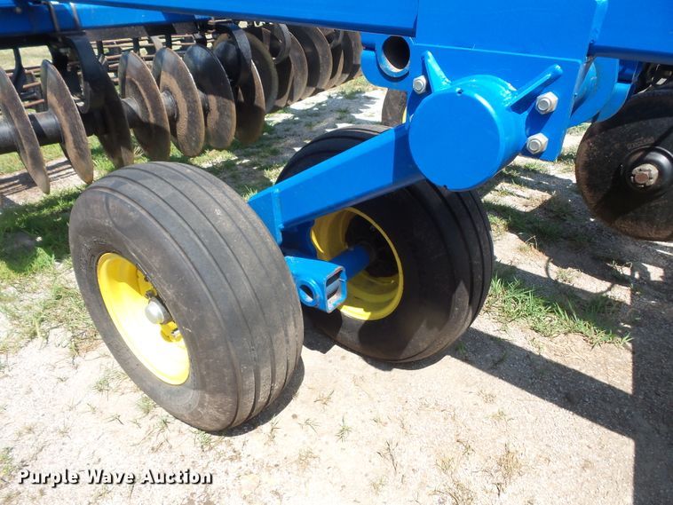 image for item FM9707 Landoll 7410-14 tandem disk