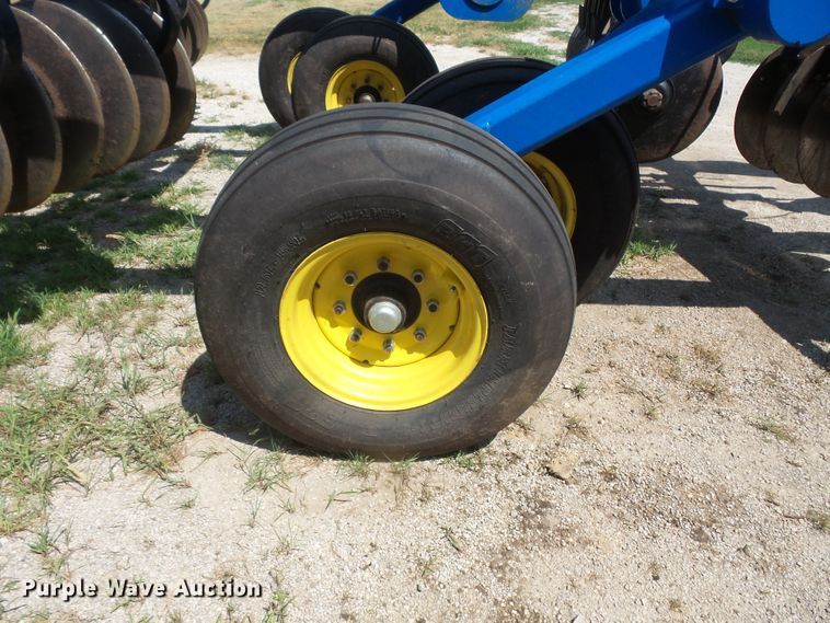 image for item FM9707 Landoll 7410-14 tandem disk