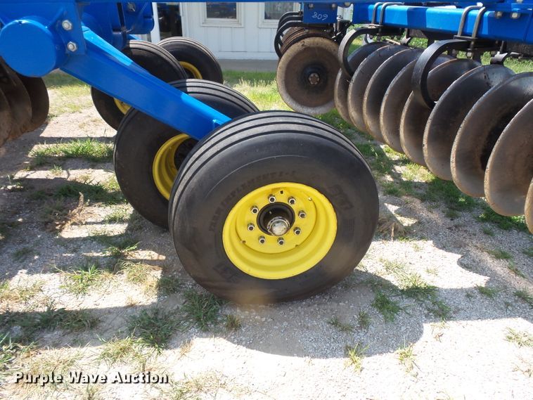 image for item FM9707 Landoll 7410-14 tandem disk