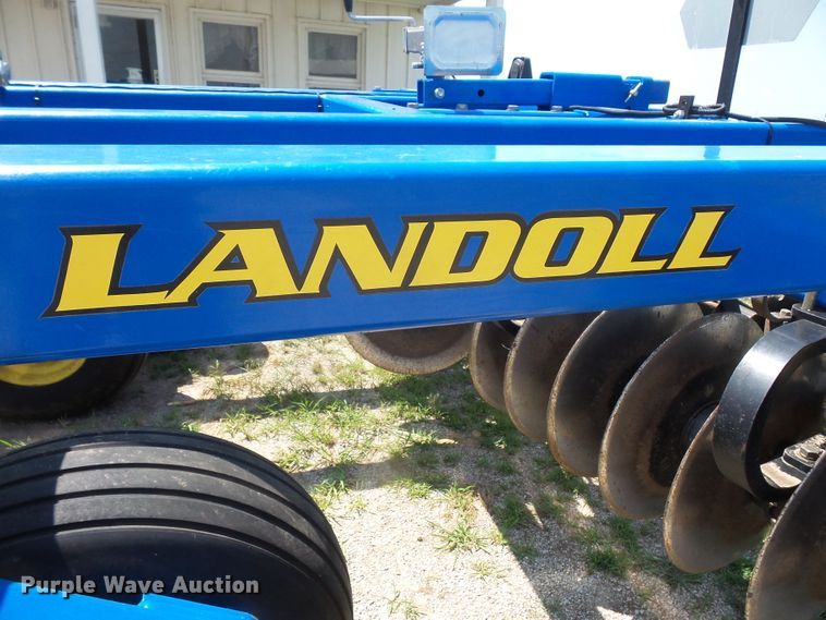 image for item FM9707 Landoll 7410-14 tandem disk