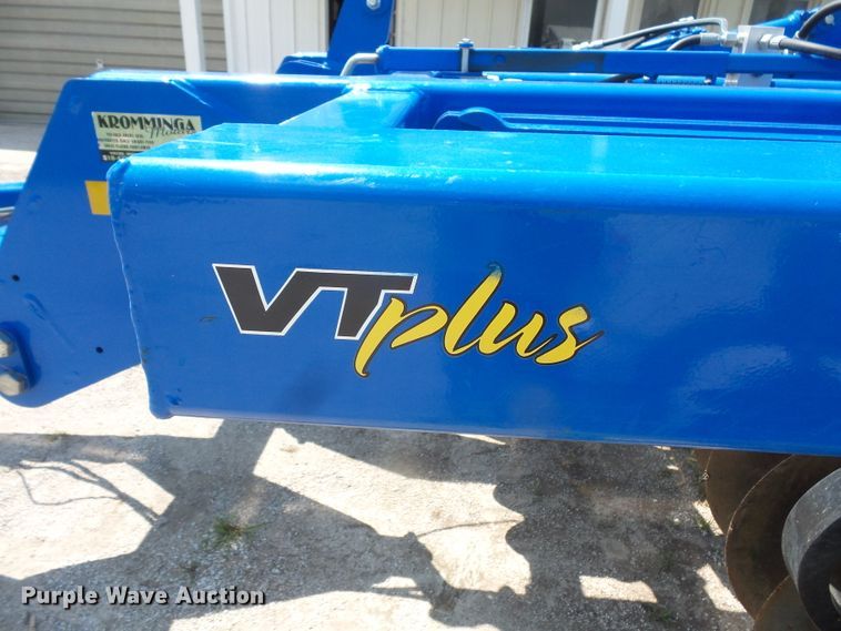 image for item FM9707 Landoll 7410-14 tandem disk