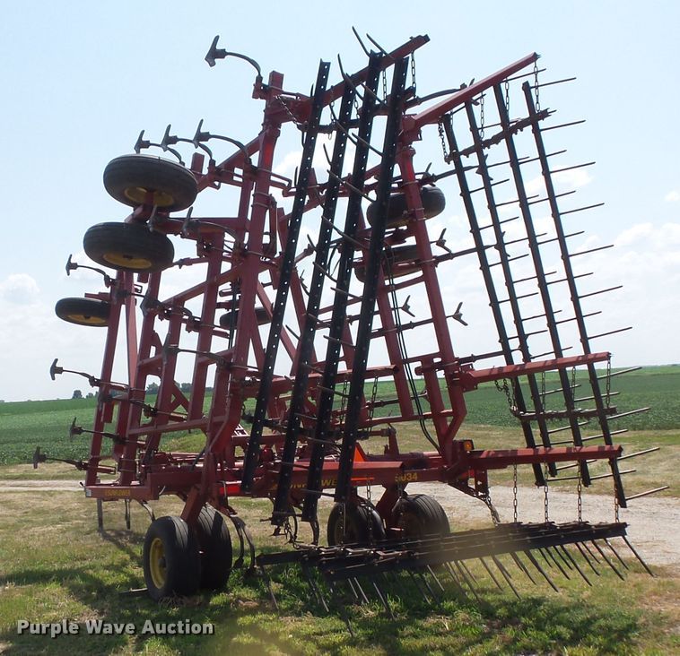 image for item FM9708 Sunflower 5034-29 field cultivator