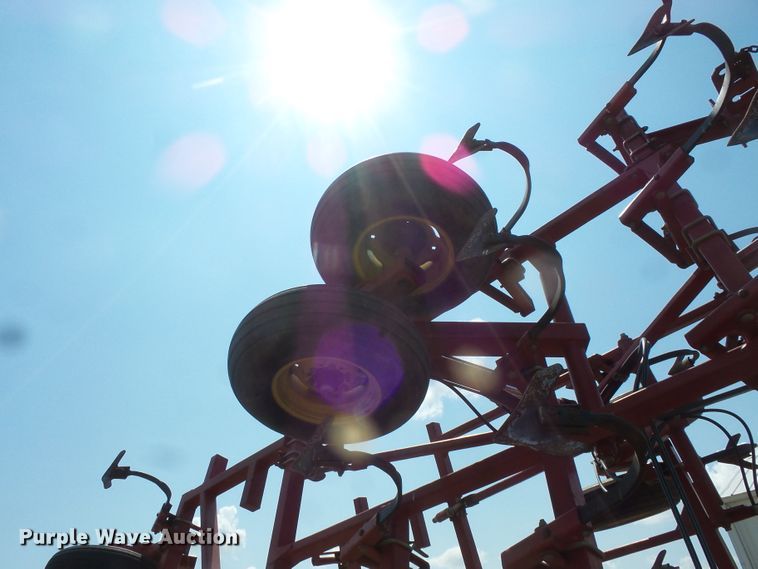 image for item FM9708 Sunflower 5034-29 field cultivator