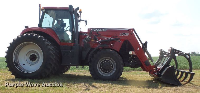 image for item FM9711 2013 Case IH Magnum 210 MFWD tractor