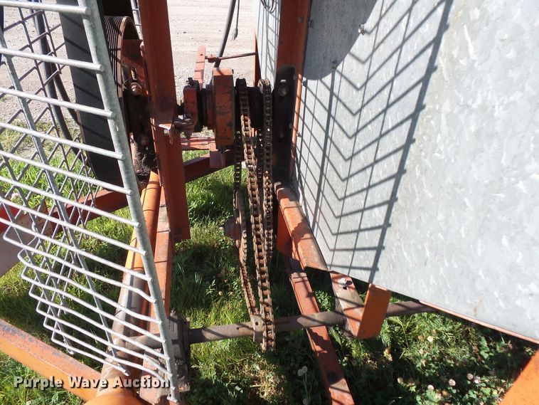 image for item FM9730 Behlen H grain dryer