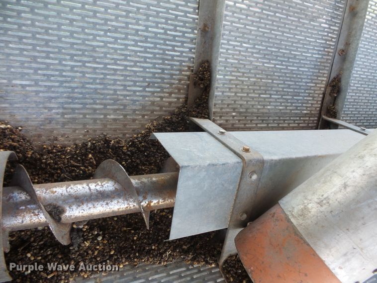 image for item FM9730 Behlen H grain dryer