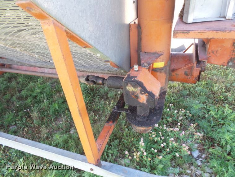 image for item FM9730 Behlen H grain dryer