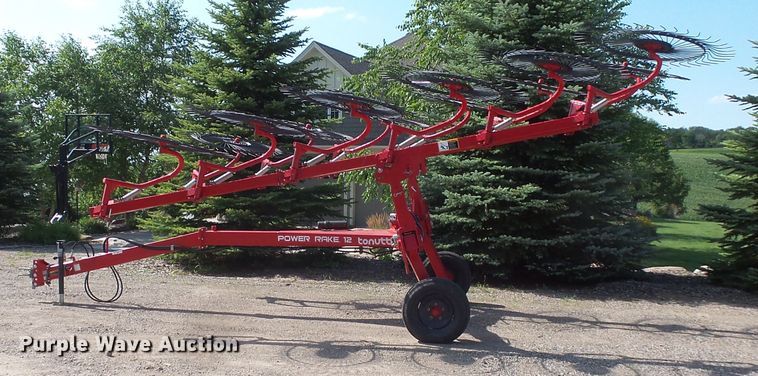 image for item FM9744 Tonutti Power Rake hay rake