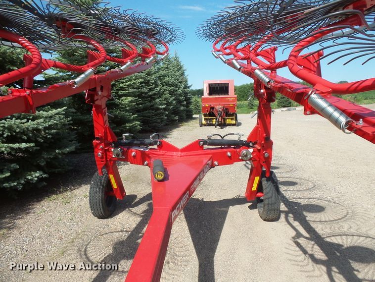 image for item FM9744 Tonutti Power Rake hay rake
