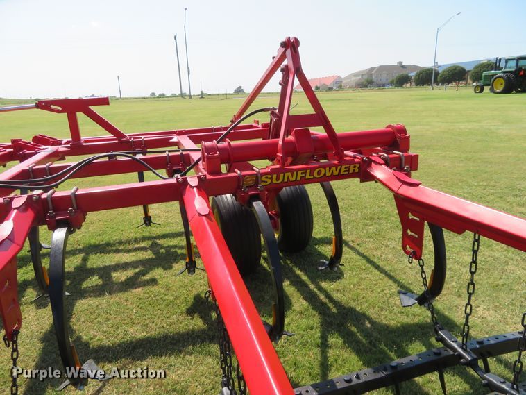 image for item FV9014 2002 Sunflower chisel