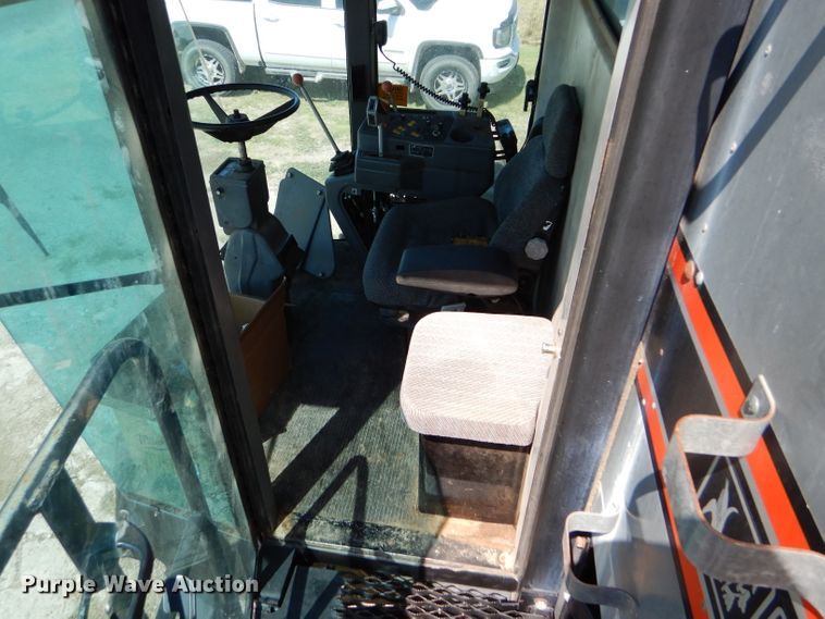 image for item FY9596 1994 Gleaner R62 RWA combine