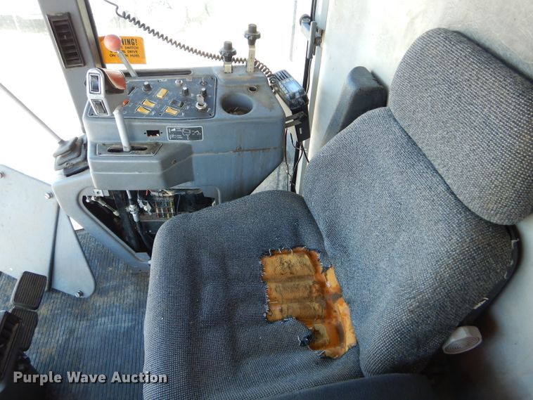 image for item FY9596 1994 Gleaner R62 RWA combine