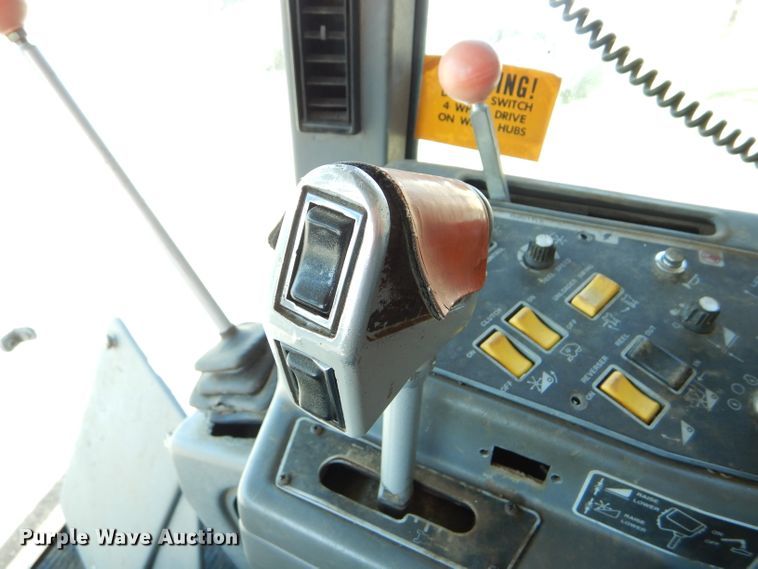 image for item FY9596 1994 Gleaner R62 RWA combine