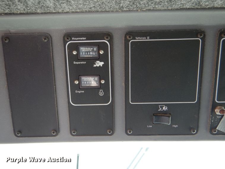 image for item FY9596 1994 Gleaner R62 RWA combine