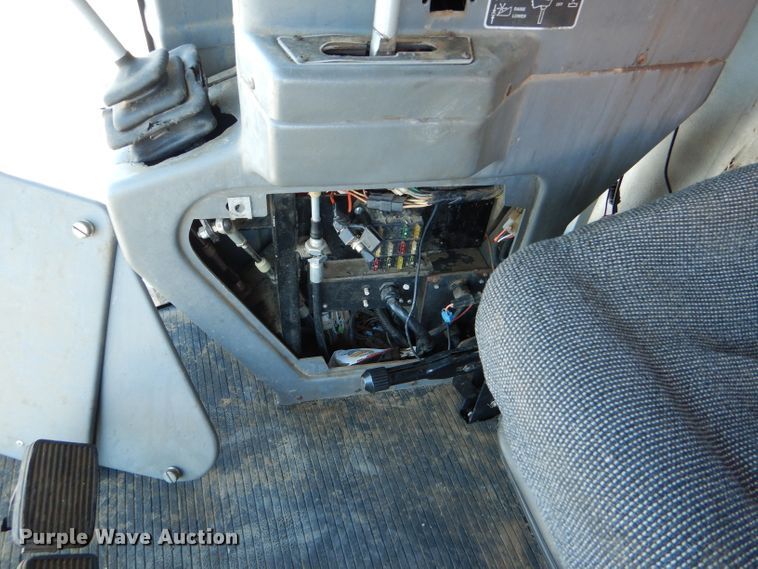 image for item FY9596 1994 Gleaner R62 RWA combine