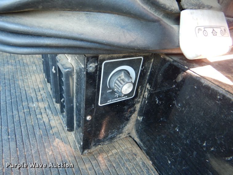 image for item FY9596 1994 Gleaner R62 RWA combine