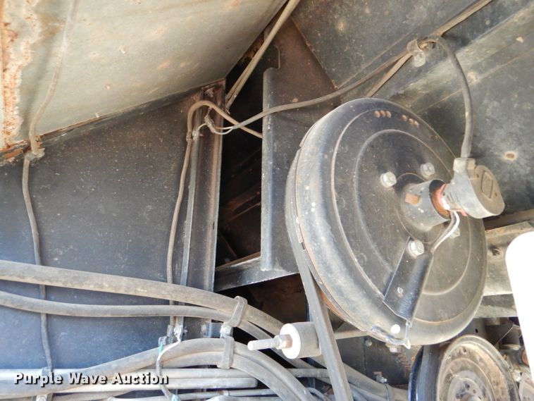 image for item FY9596 1994 Gleaner R62 RWA combine