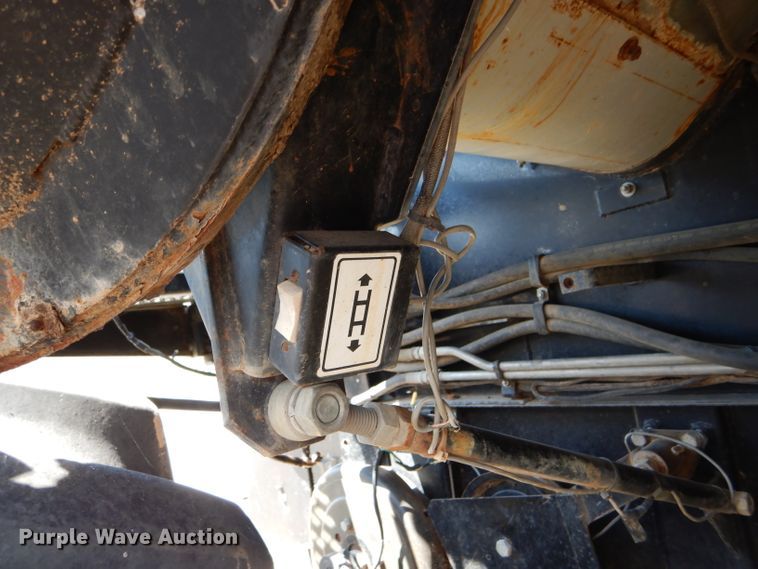 image for item FY9596 1994 Gleaner R62 RWA combine