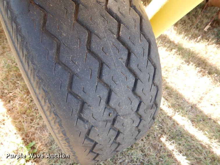 image for item FY9603 John Deere 645C forage head