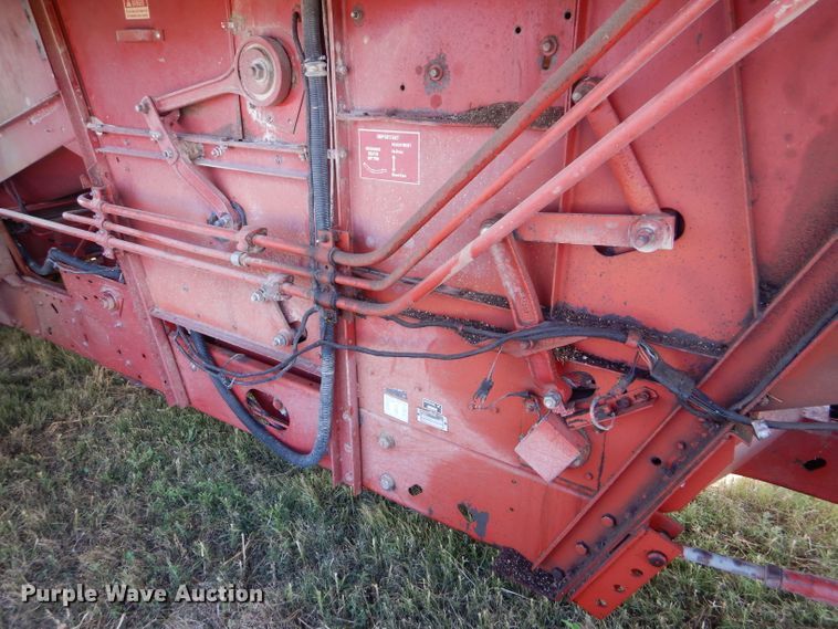 image for item FY9622 1986 Case IH 1680 combine