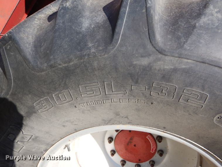 image for item FY9622 1986 Case IH 1680 combine