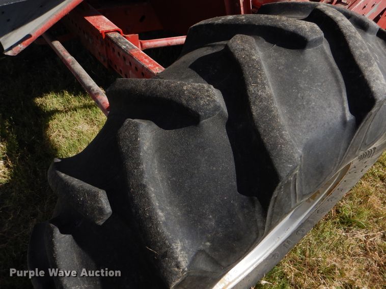 image for item FY9622 1986 Case IH 1680 combine