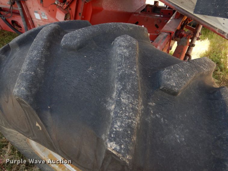 image for item FY9622 1986 Case IH 1680 combine