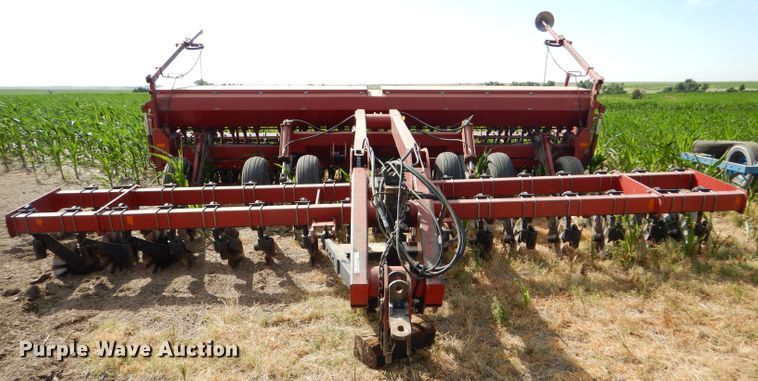 image for item FY9625 International 5400 Mulch Till grain drill