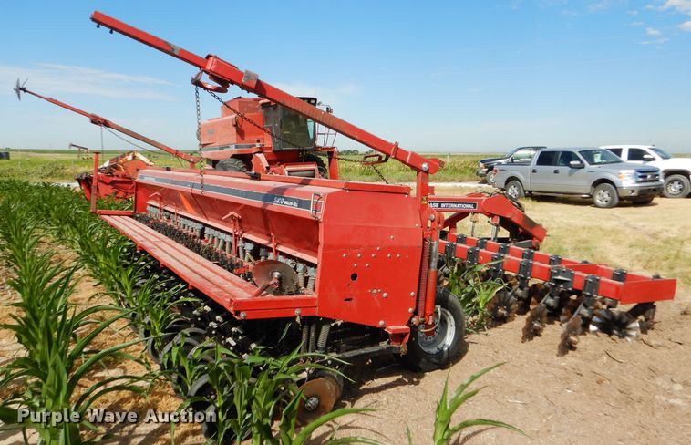 image for item FY9625 International 5400 Mulch Till grain drill
