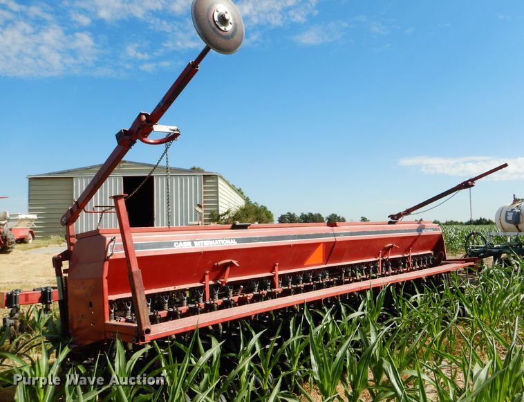 image for item FY9625 International 5400 Mulch Till grain drill