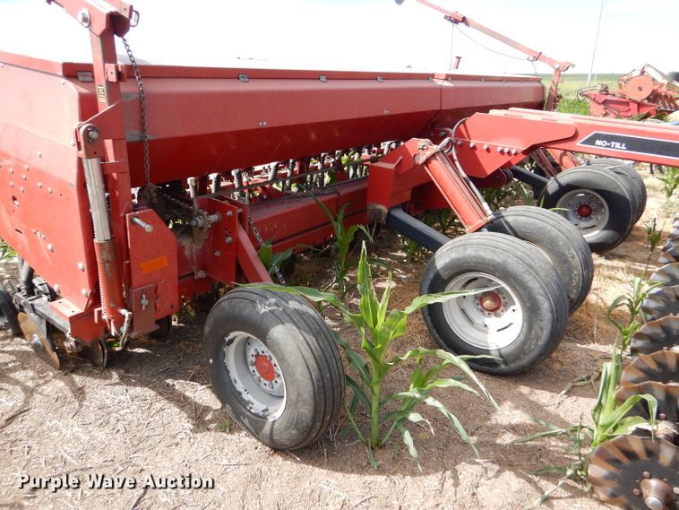 image for item FY9625 International 5400 Mulch Till grain drill