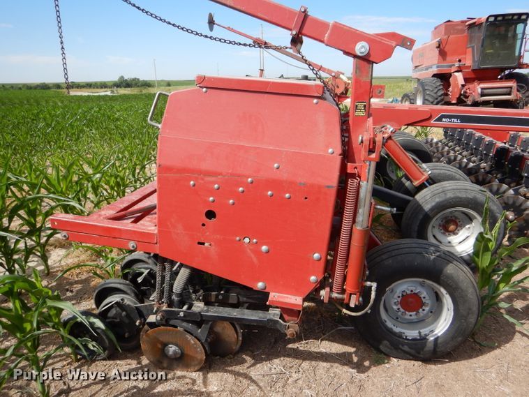 image for item FY9625 International 5400 Mulch Till grain drill