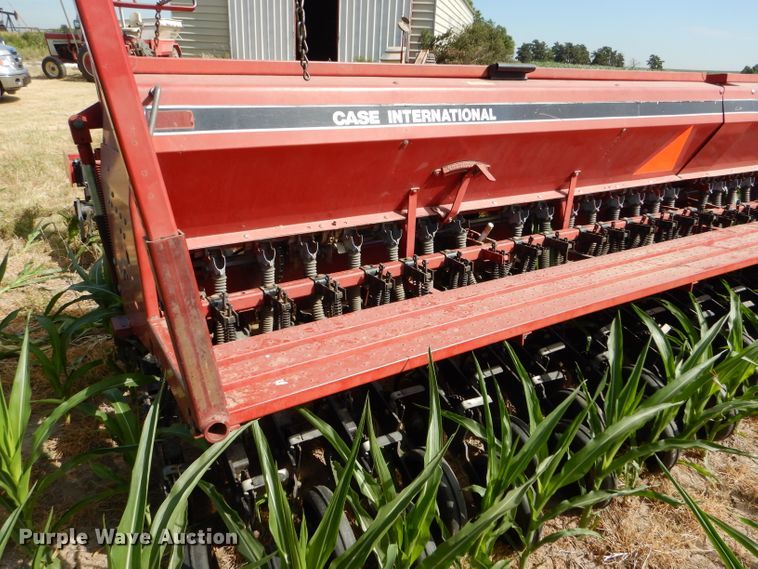 image for item FY9625 International 5400 Mulch Till grain drill
