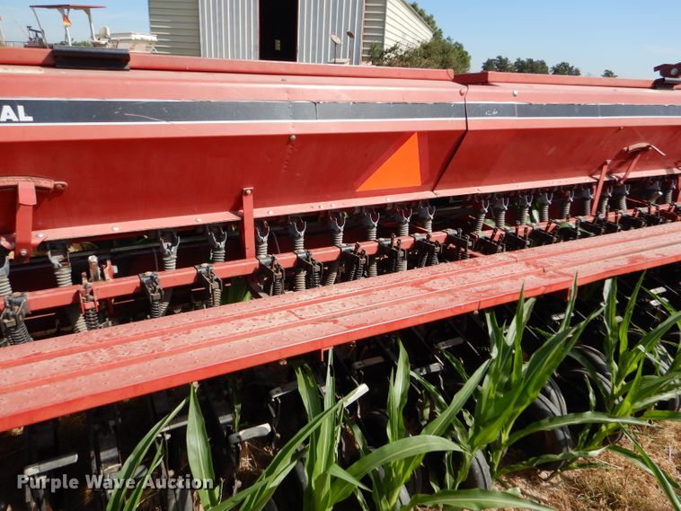 image for item FY9625 International 5400 Mulch Till grain drill