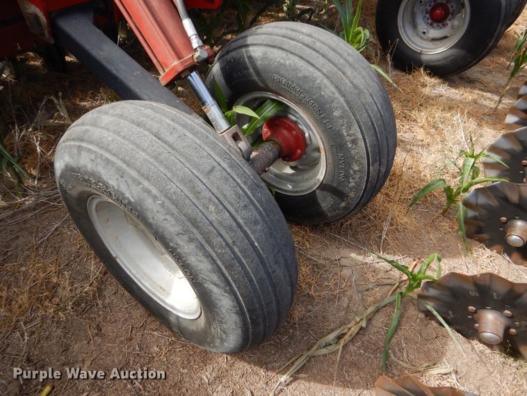 image for item FY9625 International 5400 Mulch Till grain drill