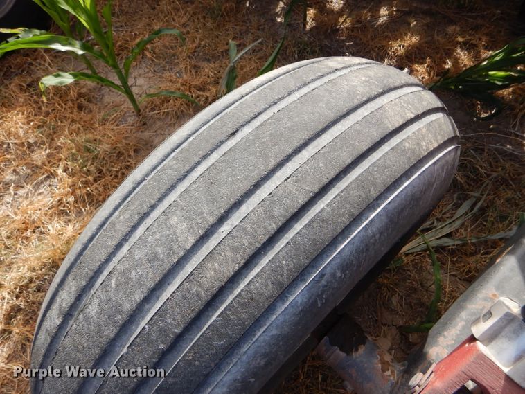 image for item FY9625 International 5400 Mulch Till grain drill