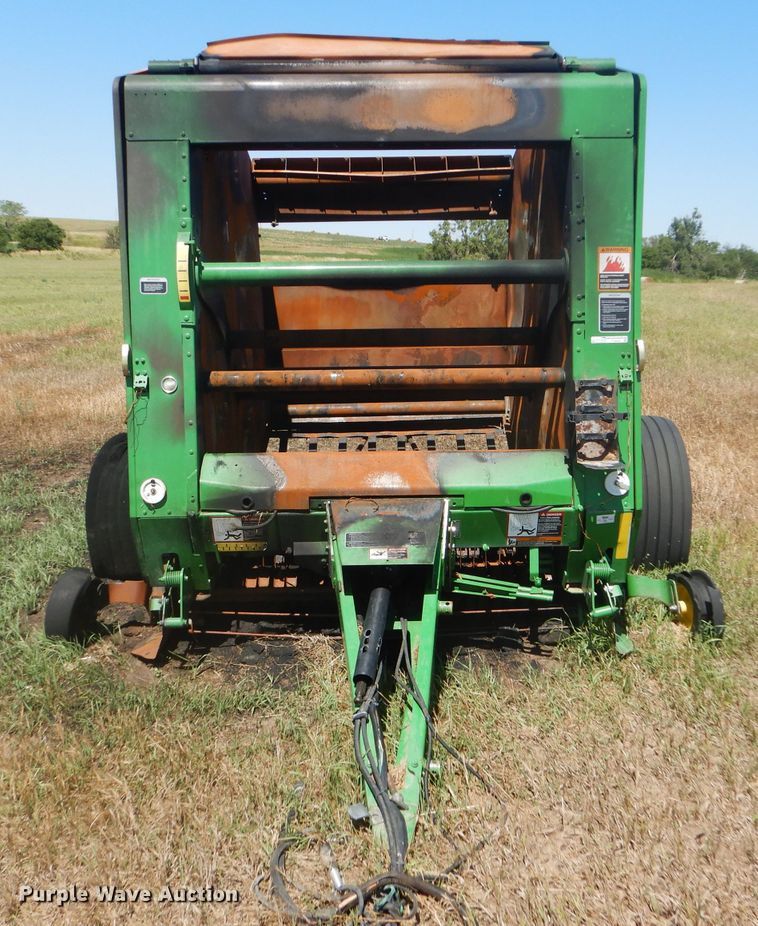 image for item FY9636 2012 John Deere 568  Mega Wide Plus round baler