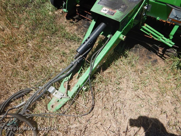 image for item FY9636 2012 John Deere 568  Mega Wide Plus round baler