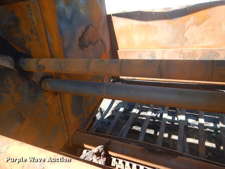 image for item FY9636 2012 John Deere 568  Mega Wide Plus round baler