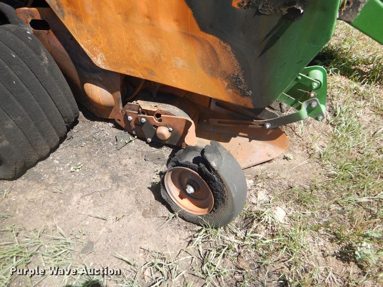 image for item FY9636 2012 John Deere 568  Mega Wide Plus round baler