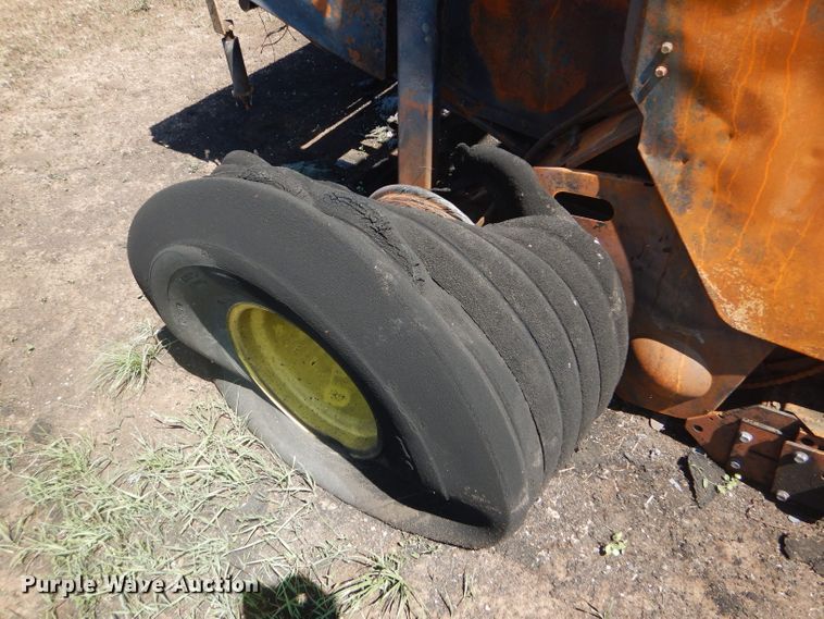 image for item FY9636 2012 John Deere 568  Mega Wide Plus round baler