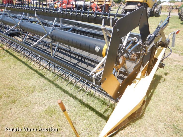 image for item FY9637 2015 Honey Bee SP36 Grain Belt rigid draper swather head