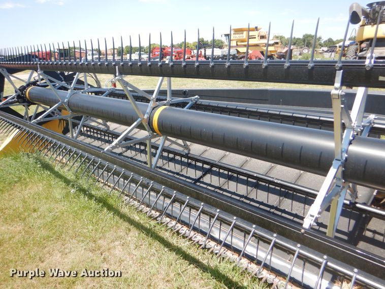 image for item FY9637 2015 Honey Bee SP36 Grain Belt rigid draper swather head