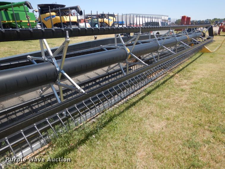 image for item FY9637 2015 Honey Bee SP36 Grain Belt rigid draper swather head