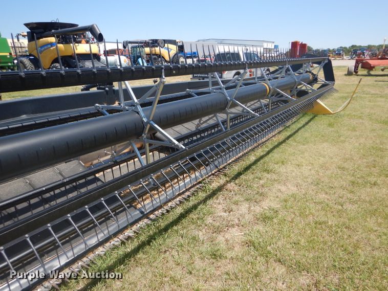 image for item FY9637 2015 Honey Bee SP36 Grain Belt rigid draper swather head