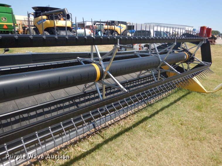 image for item FY9637 2015 Honey Bee SP36 Grain Belt rigid draper swather head