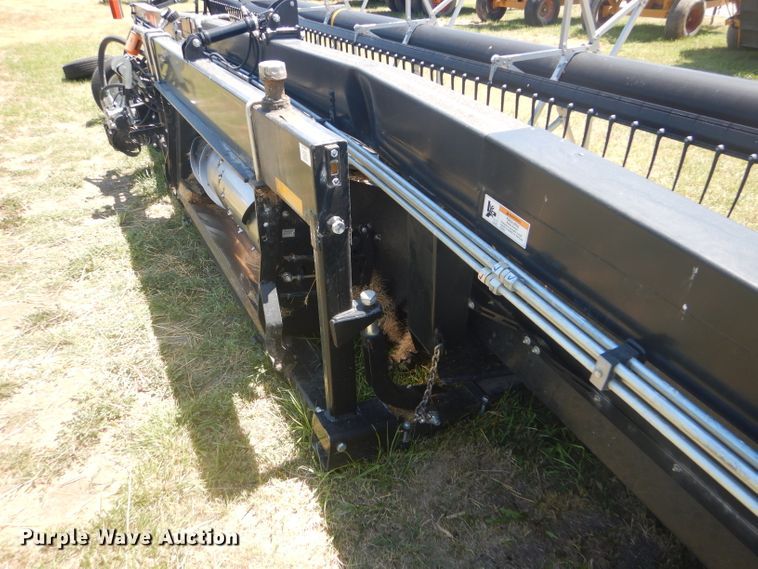 image for item FY9637 2015 Honey Bee SP36 Grain Belt rigid draper swather head