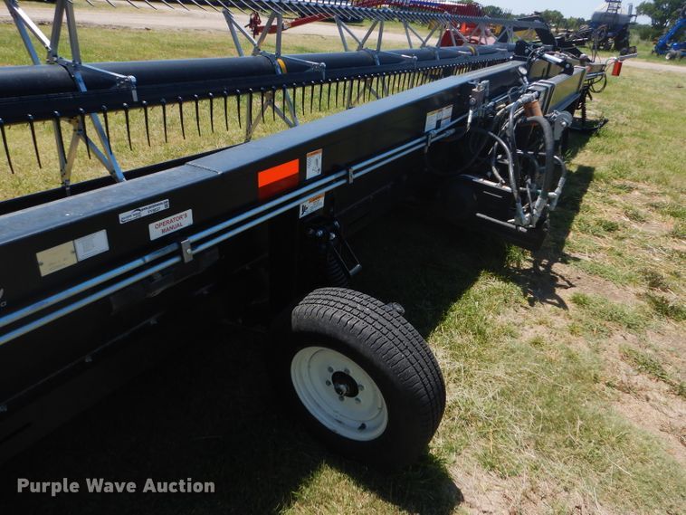 image for item FY9637 2015 Honey Bee SP36 Grain Belt rigid draper swather head