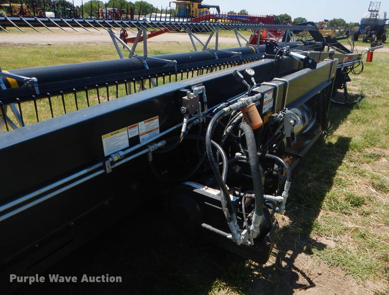 image for item FY9637 2015 Honey Bee SP36 Grain Belt rigid draper swather head